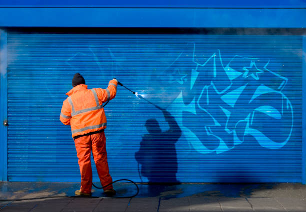 Best Garage Pressure Washing  in Aurora, OH